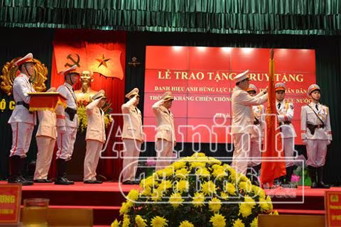 Ký ức hào hùng của Công an Hà  Nội ảnh 1