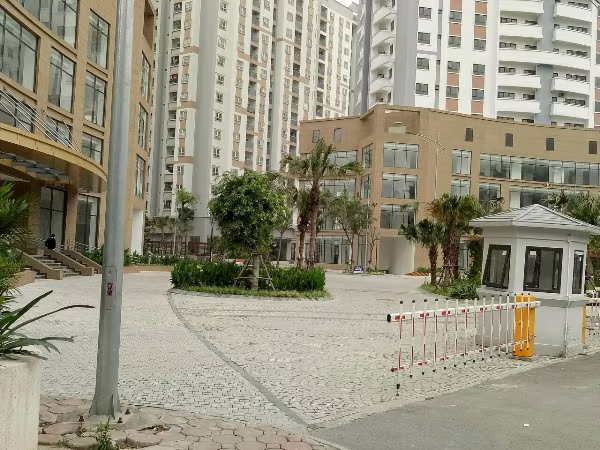 Những hình ảnh đường phố Thủ đô Hà Nội trong buổi sáng 1-4 ảnh 16 Những hình ảnh đường phố Thủ đô Hà Nội trong buổi sáng 1-4 ảnh 16