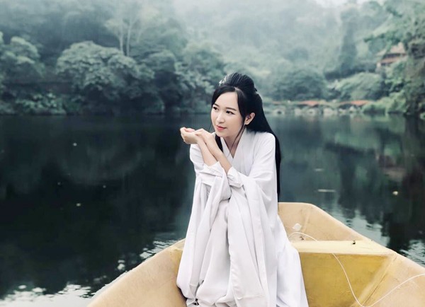 Lan của Những cô gái trong thành phố ra mắt MV, đánh dấu sự lấn sân sang lĩnh vực âm nhạc? ảnh 2 Lan của Những cô gái trong thành phố ra mắt MV, đánh dấu sự lấn sân sang lĩnh vực âm nhạc? ảnh 2