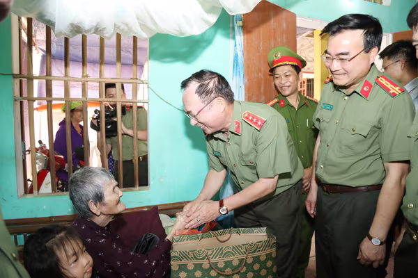 Lời dặn của Bác giản dị, thiêng liêng, thấm đẫm tính nhân văn cao cả ảnh 4 Lời dặn của Bác giản dị, thiêng liêng, thấm đẫm tính nhân văn cao cả ảnh 4