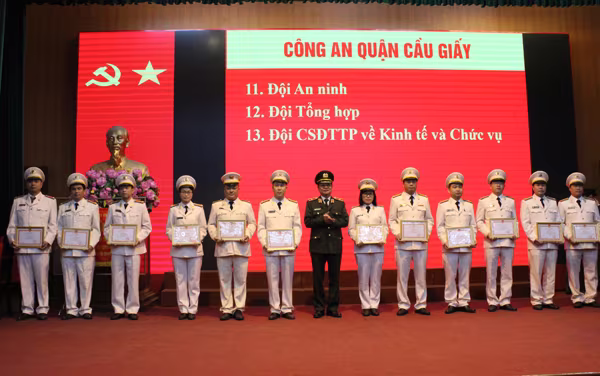 "Phát huy kết quả, nâng cao chất lượng công tác đảm bảo an ninh trật tự" ảnh 2 "Phát huy kết quả, nâng cao chất lượng công tác đảm bảo an ninh trật tự" ảnh 2