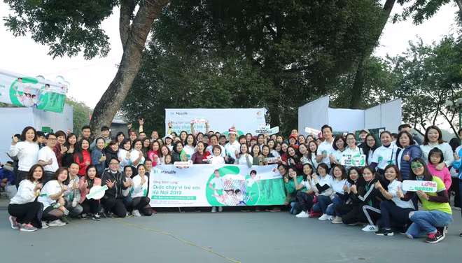 Cuộc chạy vì trẻ em Hà Nội 2019 tràn ngập sắc màu Manulife Việt Nam ảnh 1 Cuộc chạy vì trẻ em Hà Nội 2019 tràn ngập sắc màu Manulife Việt Nam ảnh 1