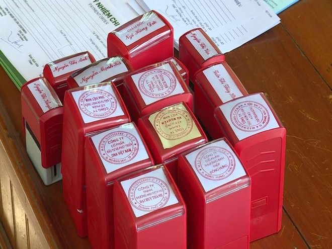 Từ vụ nhân viên ngân hàng bán thông tin cho tội phạm: Nỗi lo bảo mật ngân hàng ảnh 1 Từ vụ nhân viên ngân hàng bán thông tin cho tội phạm: Nỗi lo bảo mật ngân hàng ảnh 1