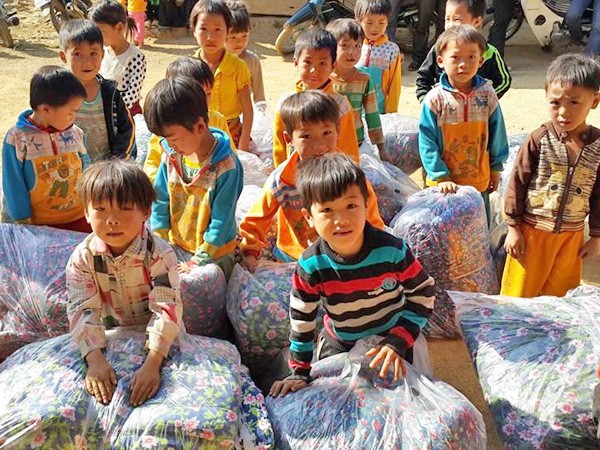 Nâng bước trên con đường đến lớp gập ghềnh ảnh 2 Nâng bước trên con đường đến lớp gập ghềnh ảnh 2
