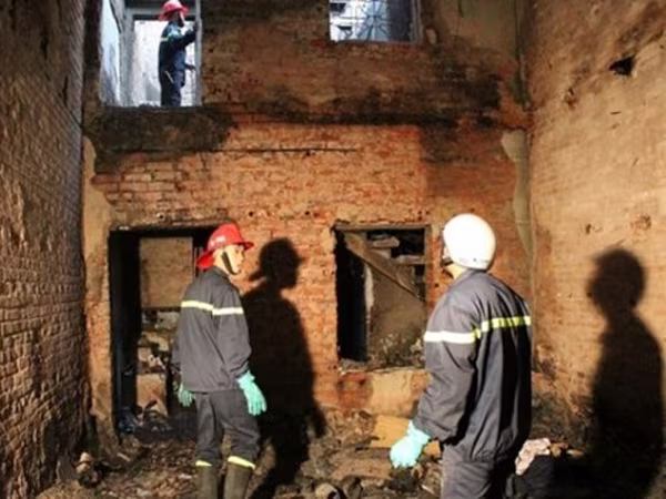 Bất lực nhìn 6 người chết thảm trong căn nhà kín mít ảnh 1