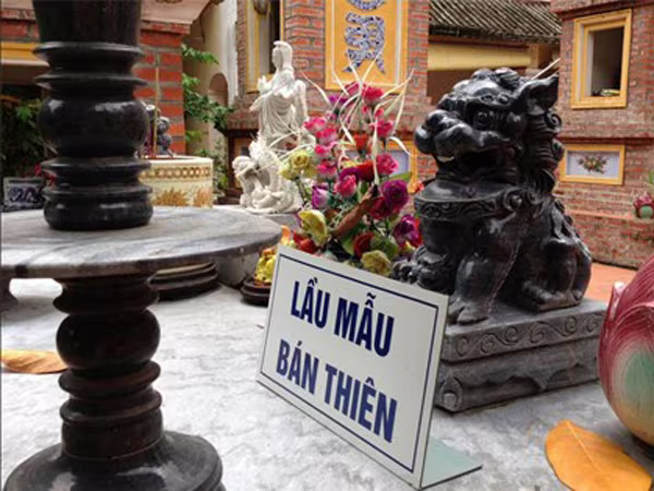 Dẹp hiện vật lạ trong di tích trở thành sự kiện nổi bật năm 2014 ảnh 1