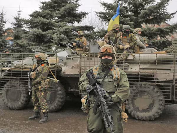 Xe quân sự Ukraine gặp nạn, 13 quân nhân thiệt mạng ảnh 1 Xe quân sự Ukraine gặp nạn, 13 quân nhân thiệt mạng ảnh 1