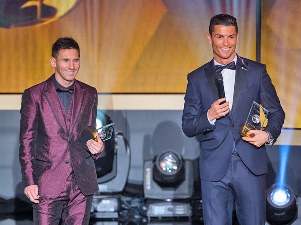 Quả bóng vàng FIFA 2014: Messi & Ronaldo bầu cho ai? ảnh 1 Quả bóng vàng FIFA 2014: Messi & Ronaldo bầu cho ai? ảnh 1