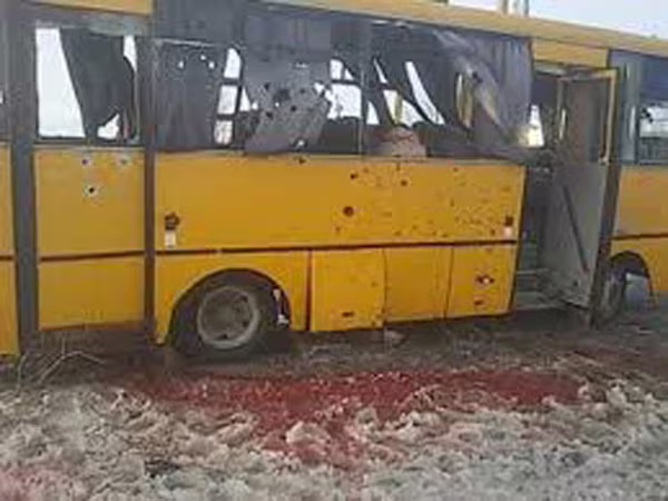 LHQ kêu gọi điều tra vụ pháo kích vào xe buýt ảnh 1