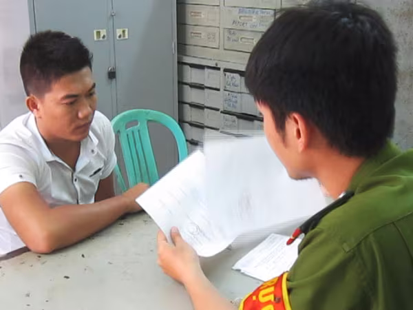 Giả nhân viên nhà đài đi lừa đảo ảnh 1 Giả nhân viên nhà đài đi lừa đảo ảnh 1