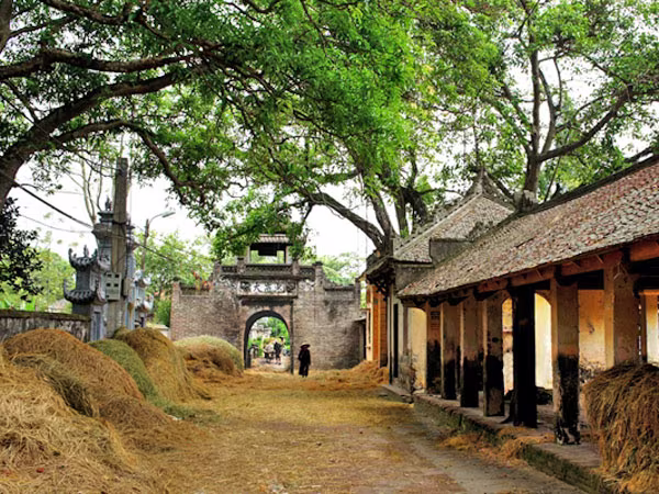 Quê nhà xa khuất ảnh 1 Quê nhà xa khuất ảnh 1