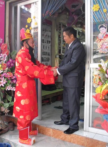 Những dịch vụ kiếm bộn trong dịp Tết ảnh 1 Những dịch vụ kiếm bộn trong dịp Tết ảnh 1