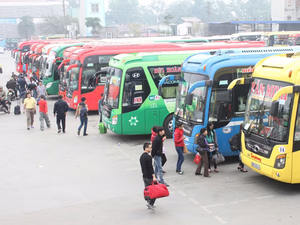 Doanh nghiệp không giảm cước sẽ không được vào bến xe ảnh 1 Doanh nghiệp không giảm cước sẽ không được vào bến xe ảnh 1
