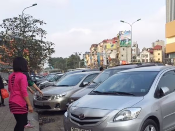 Thuê xe du xuân, coi chừng tai nạn ảnh 1 Thuê xe du xuân, coi chừng tai nạn ảnh 1