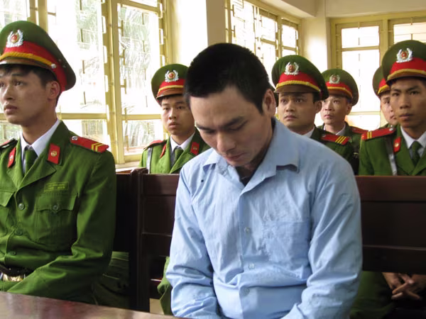 Lý Nguyễn Chung khó thoát mức án 12 năm tù ảnh 1 Lý Nguyễn Chung khó thoát mức án 12 năm tù ảnh 1