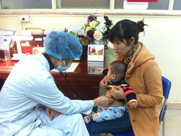 Trẻ nhập viện tăng vì trời nồm ẩm ảnh 1 Trẻ nhập viện tăng vì trời nồm ẩm ảnh 1