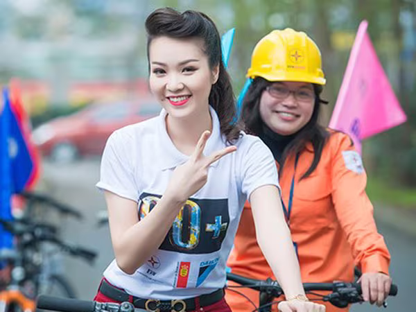 Tháng hành động hưởng ứng Giờ Trái đất 2015 ảnh 1 Tháng hành động hưởng ứng Giờ Trái đất 2015 ảnh 1