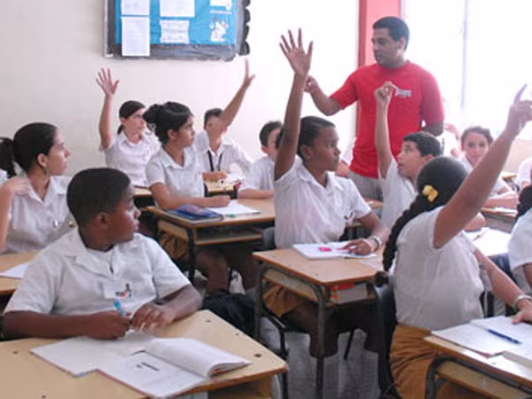 Điểm sáng trên “hòn đảo tự do” ảnh 1 Điểm sáng trên “hòn đảo tự do” ảnh 1