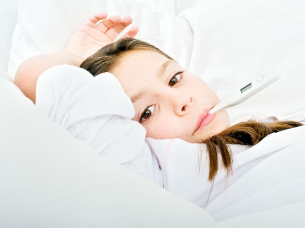 Hóa giải những hiểu lầm về sốt cao ở trẻ ảnh 1 Hóa giải những hiểu lầm về sốt cao ở trẻ ảnh 1