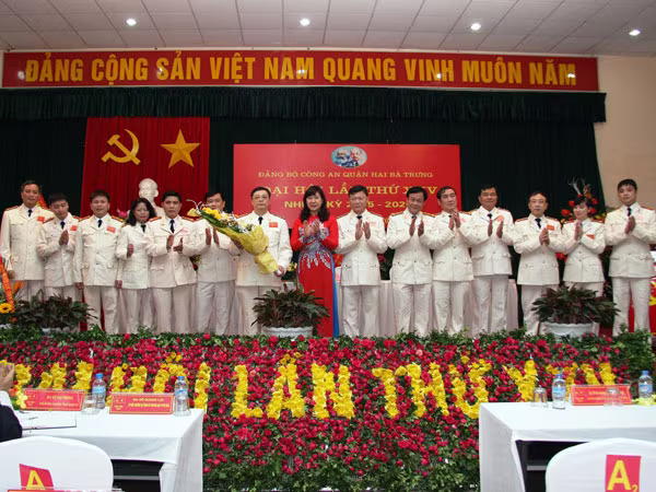 Đảng bộ CAQ Hai Bà Trưng, Hà Nội tổ chức Đại hội điểm: Tâm thế và khí thế mới ảnh 1 Đảng bộ CAQ Hai Bà Trưng, Hà Nội tổ chức Đại hội điểm: Tâm thế và khí thế mới ảnh 1