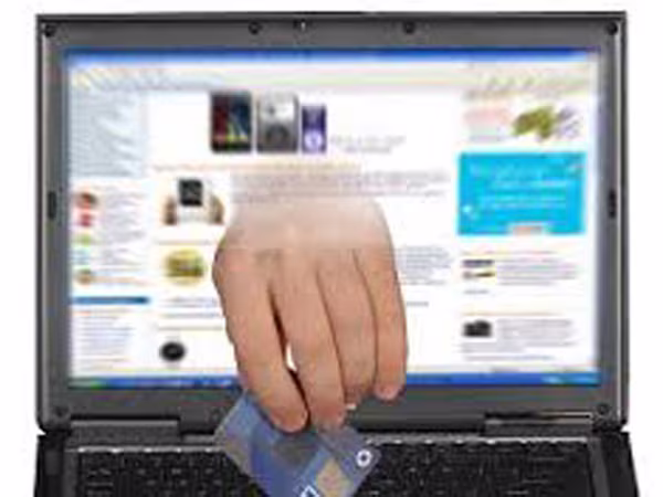 Gia tăng các vụ gian lận ngân hàng trực tuyến ở Anh ảnh 1