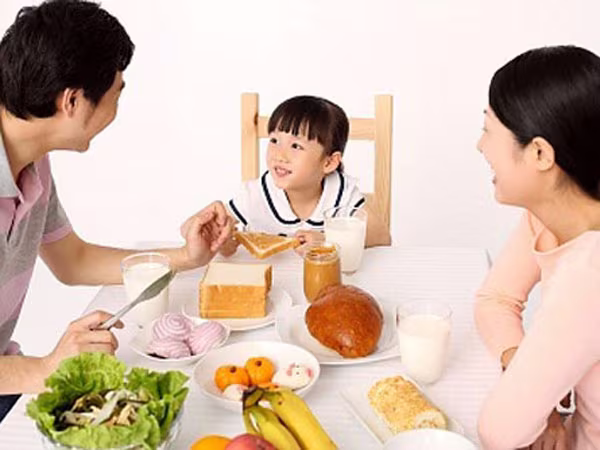 Bữa sáng đúng cách cho trẻ ảnh 1 Bữa sáng đúng cách cho trẻ ảnh 1