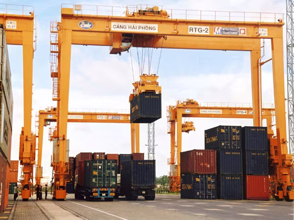 Mỗi ngày phải bán một doanh nghiệp ảnh 1 Mỗi ngày phải bán một doanh nghiệp ảnh 1