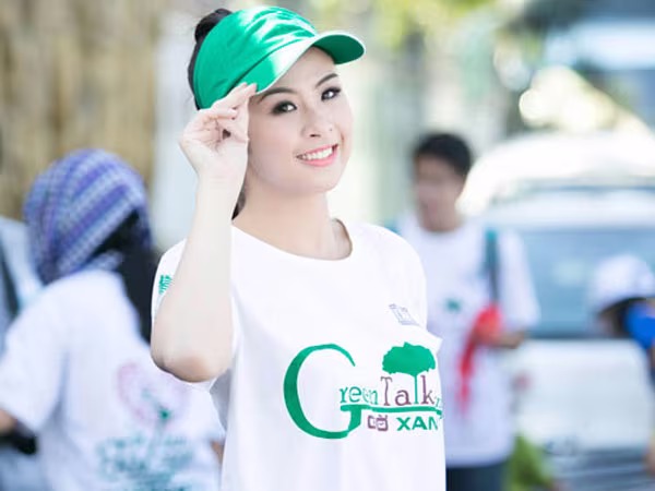 Hoa hậu xấu chỉ vì... người quản lý? ảnh 2