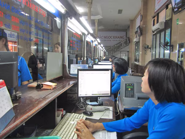 Căng thẳng vé tàu dịp nghỉ lễ 30-4 ảnh 1 Căng thẳng vé tàu dịp nghỉ lễ 30-4 ảnh 1