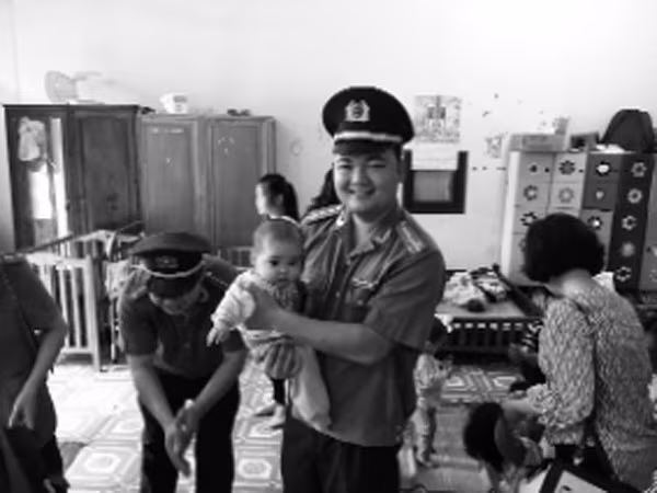 Người ghi dấu ấn qua những vụ án lớn ảnh 1