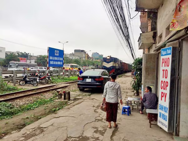 Đường sắt bất lực trước 4.000 nút giao tử thần  ảnh 1 Đường sắt bất lực trước 4.000 nút giao tử thần  ảnh 1