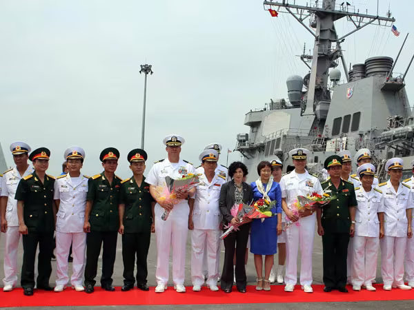 Việt - Mỹ có bước phát triển mới về hợp tác hải quân ảnh 1 Việt - Mỹ có bước phát triển mới về hợp tác hải quân ảnh 1