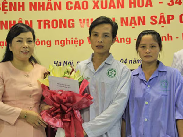 Bệnh nhân vụ sập giàn giáo Formosa xuất viện ảnh 1