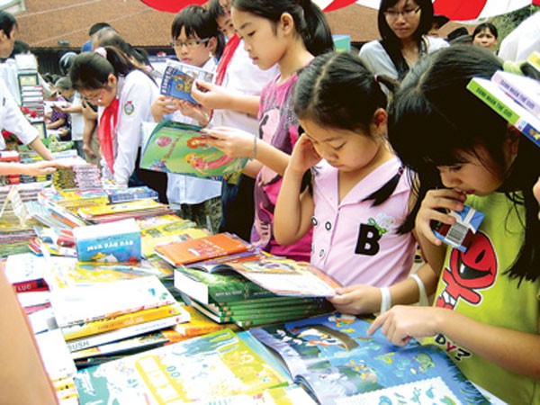 Ngày hội đọc sách miễn phí ảnh 1 Ngày hội đọc sách miễn phí ảnh 1