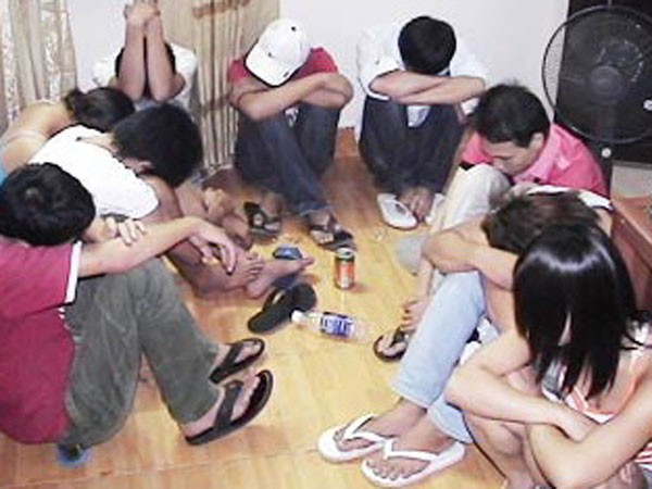 Lối sống “bầy đàn” - vô vàn nguy cơ, hiểm hoạ ảnh 1 Lối sống “bầy đàn” - vô vàn nguy cơ, hiểm hoạ ảnh 1
