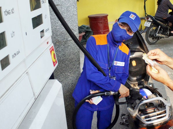 Xem xét điều chỉnh giá xăng dầu ảnh 1 Xem xét điều chỉnh giá xăng dầu ảnh 1