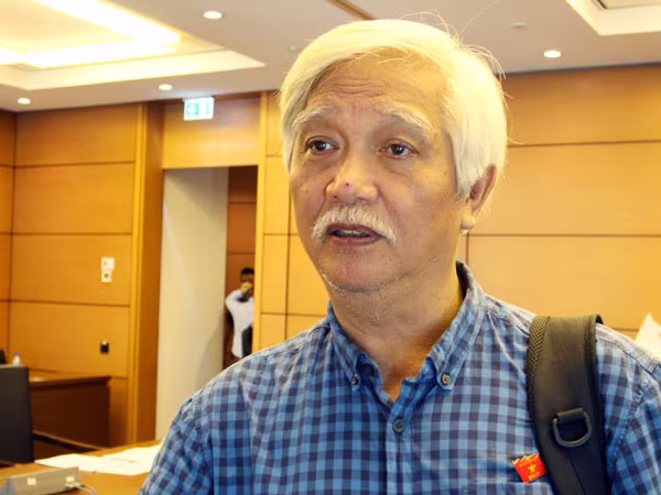 ĐBQH Dương Trung Quốc: “Phải xem chuyện từ chức là bình thường” ảnh 1 ĐBQH Dương Trung Quốc: “Phải xem chuyện từ chức là bình thường” ảnh 1