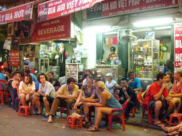 Du khách gặp rắc rối, hãy gọi đường dây nóng 0946791955 ảnh 1 Du khách gặp rắc rối, hãy gọi đường dây nóng 0946791955 ảnh 1