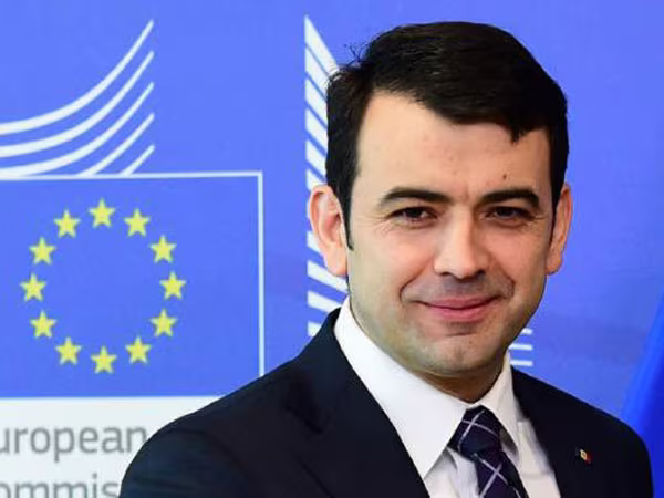 Thủ tướng Moldova từ chức vì sử dụng văn bằng giả ảnh 1