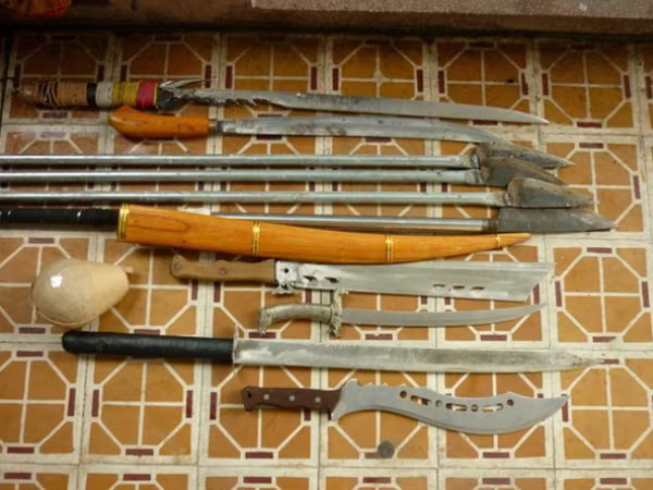 "Đầu nậu" ma túy trá hình buôn đồ cổ ảnh 1