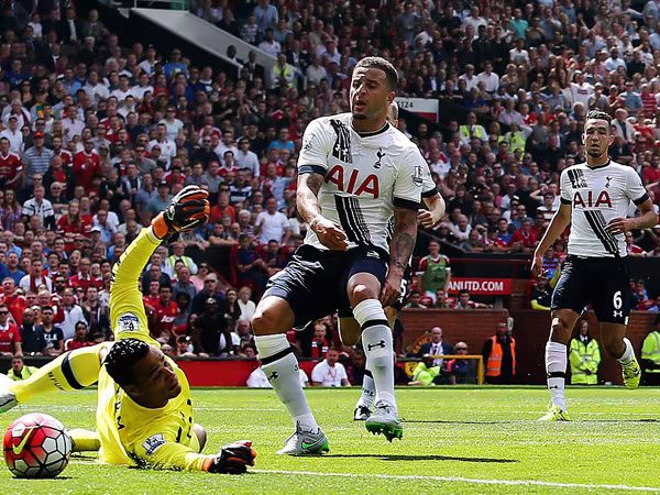 Lời cảnh báo cho "Quỷ đỏ" ảnh 1 Lời cảnh báo cho "Quỷ đỏ" ảnh 1