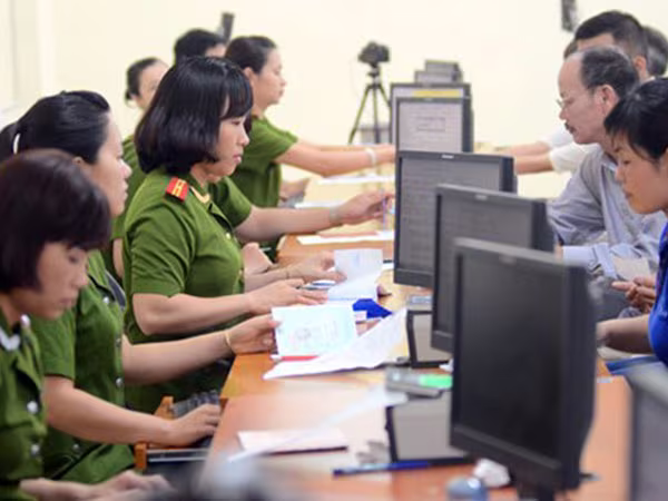 Công an TP Hà Nội - Những dấu ấn trong lòng nhân dân ảnh 1 Công an TP Hà Nội - Những dấu ấn trong lòng nhân dân ảnh 1