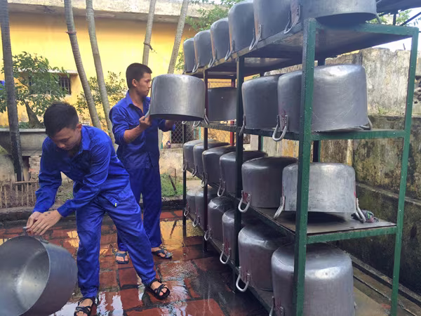 Phạm nhân đếm ngược chờ ngày đặc xá ảnh 1