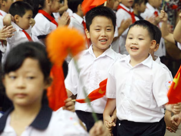 Gần 20 triệu học sinh cả nước khai giảng năm học mới ảnh 1