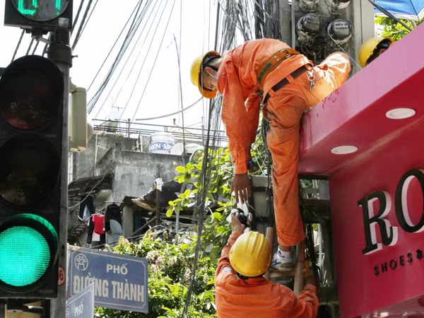 Loanh quanh chọn 3 phương án giá điện  ảnh 1