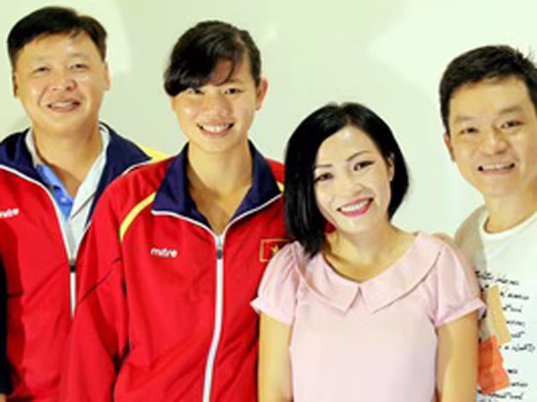 Ánh Viên lần đầu "khoe" giọng cùng dàn ca sỹ nổi tiếng ảnh 1 Ánh Viên lần đầu "khoe" giọng cùng dàn ca sỹ nổi tiếng ảnh 1