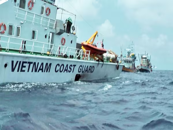 Việt Nam đối xử nhân đạo với ngư dân Thái Lan xâm phạm lãnh hải ảnh 2 Việt Nam đối xử nhân đạo với ngư dân Thái Lan xâm phạm lãnh hải ảnh 2