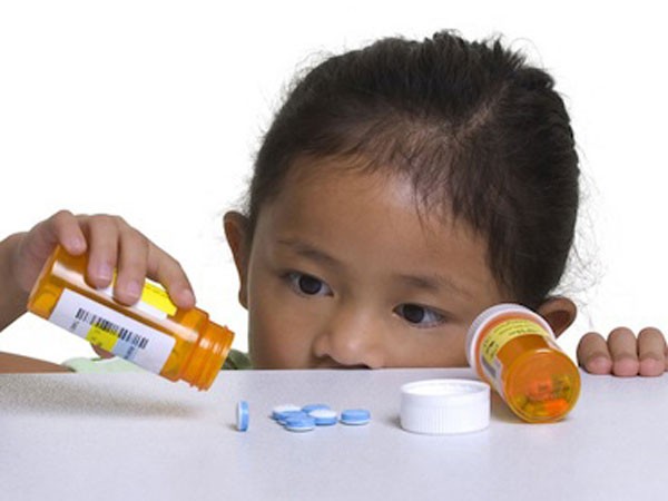 6 loại thuốc phổ biến có thể gây nguy hiểm cho trẻ ảnh 1 6 loại thuốc phổ biến có thể gây nguy hiểm cho trẻ ảnh 1