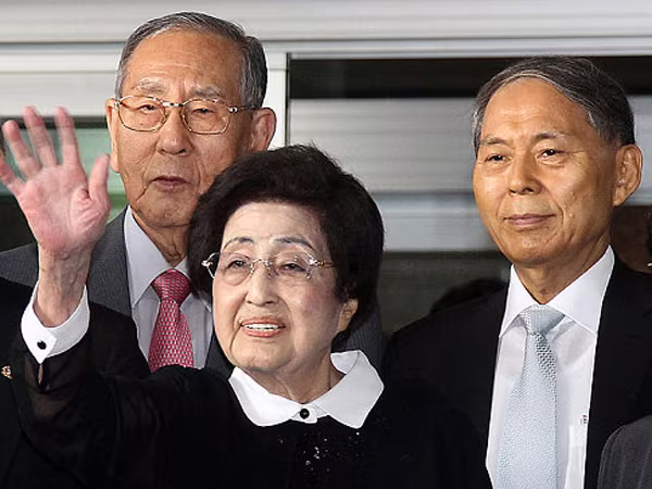 1 năm tù vì dọa làm nổ máy bay  ảnh 1