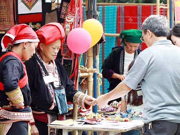 Hội chợ hàng thủ công truyền thống ảnh 1 Hội chợ hàng thủ công truyền thống ảnh 1
